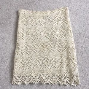 Lace skirt